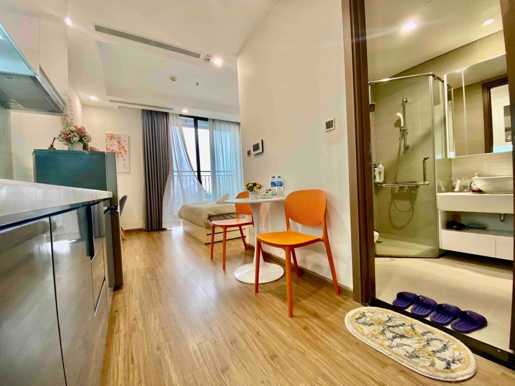 Căn hộ Vinhomes Bay *